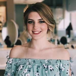 Meet your Posher, Abby